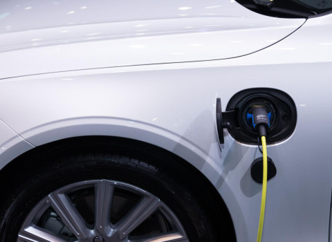 Solving the EV charging cable problem with compact motion control