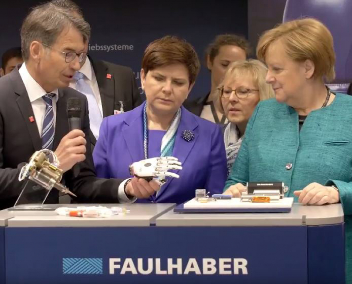 Merkel4.jpg